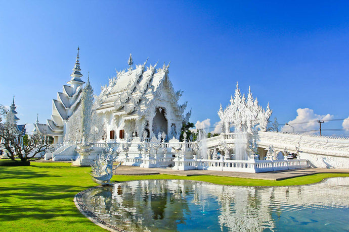 Trip to the White Temple, Longneck Village and Laos - Full Day Tour